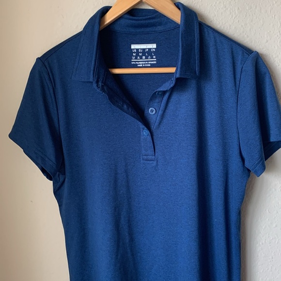 Blue collared golf ⛳️ shirt - Picture 2 of 9